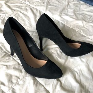 LC Lauren Conrad Black Suede Heels